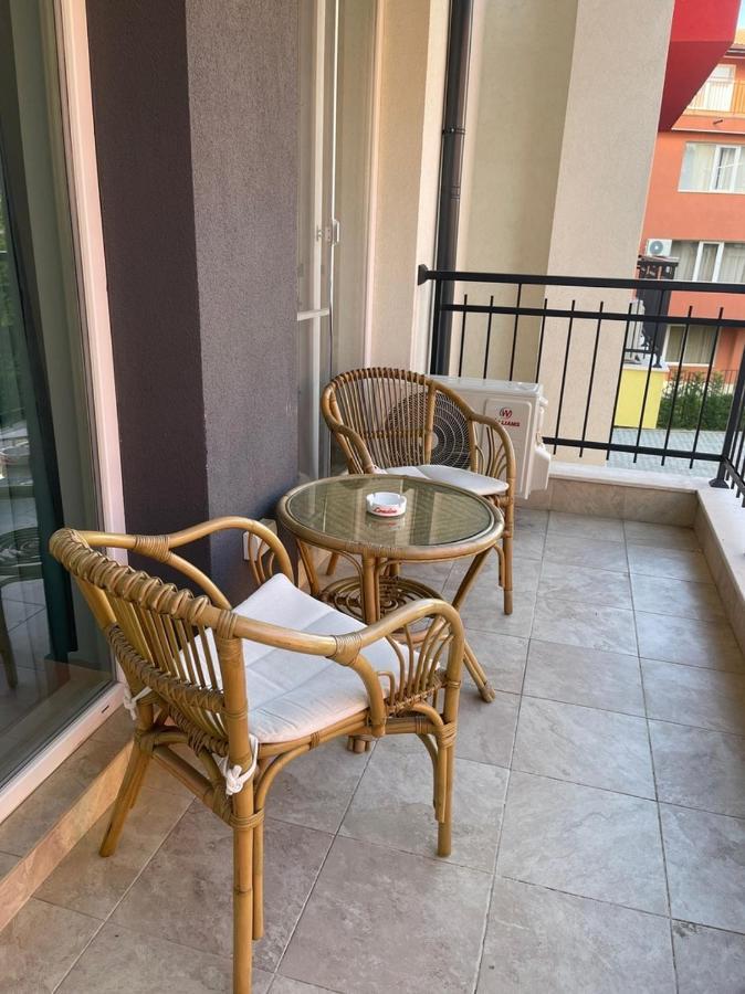 Sun&Moon Apartment Obzor Eksteriør billede